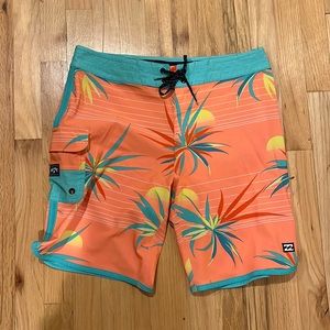 Never worn billabong bathing suit